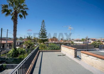 Balcone - Villa Viale Azzurro/C.da Agnone Marina
 
27, Augusta - foto 9