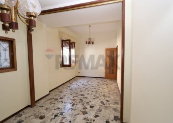 Stanza vuota - Casa semi indipendente ALESSANDRO VOLTA
 
11, Santa Venerina - foto 2