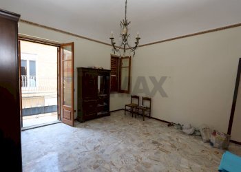 Stanza vuota - Casa semi indipendente ALESSANDRO VOLTA
 
11, Santa Venerina - foto 9