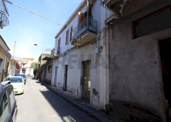 Edificio all\'aperto - Casa semi indipendente ALESSANDRO VOLTA
 
11, Santa Venerina - foto 20