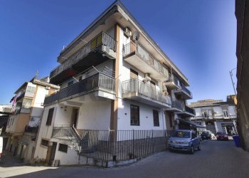 Edificio all\'aperto - Appartamento Via Palermo
 
108, Catania - foto 43