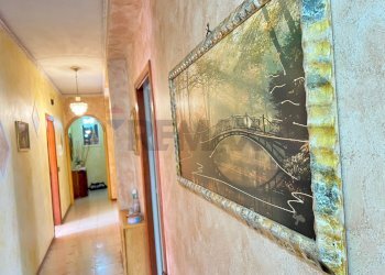 Hall / corridoio - Quadrilocale s' nicolo
 
458, Misterbianco - foto 16