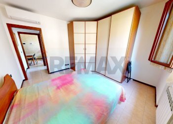 Camera / camera da letto - Two-room apartment vicolo cesare battisti
 
12, Truccazzano - photo 14