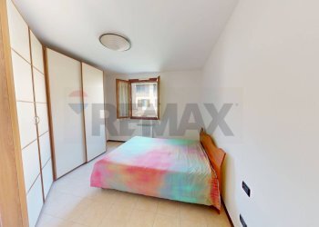 Camera / camera da letto - Two-room apartment vicolo cesare battisti
 
12, Truccazzano - photo 15