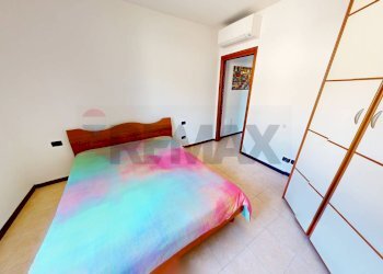 Camera / camera da letto - Two-room apartment vicolo cesare battisti
 
12, Truccazzano - photo 16