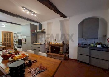 Sala da pranzo - Trilocale Corso V Veneto
 
58, Figline e Incisa Valdarno - foto 1