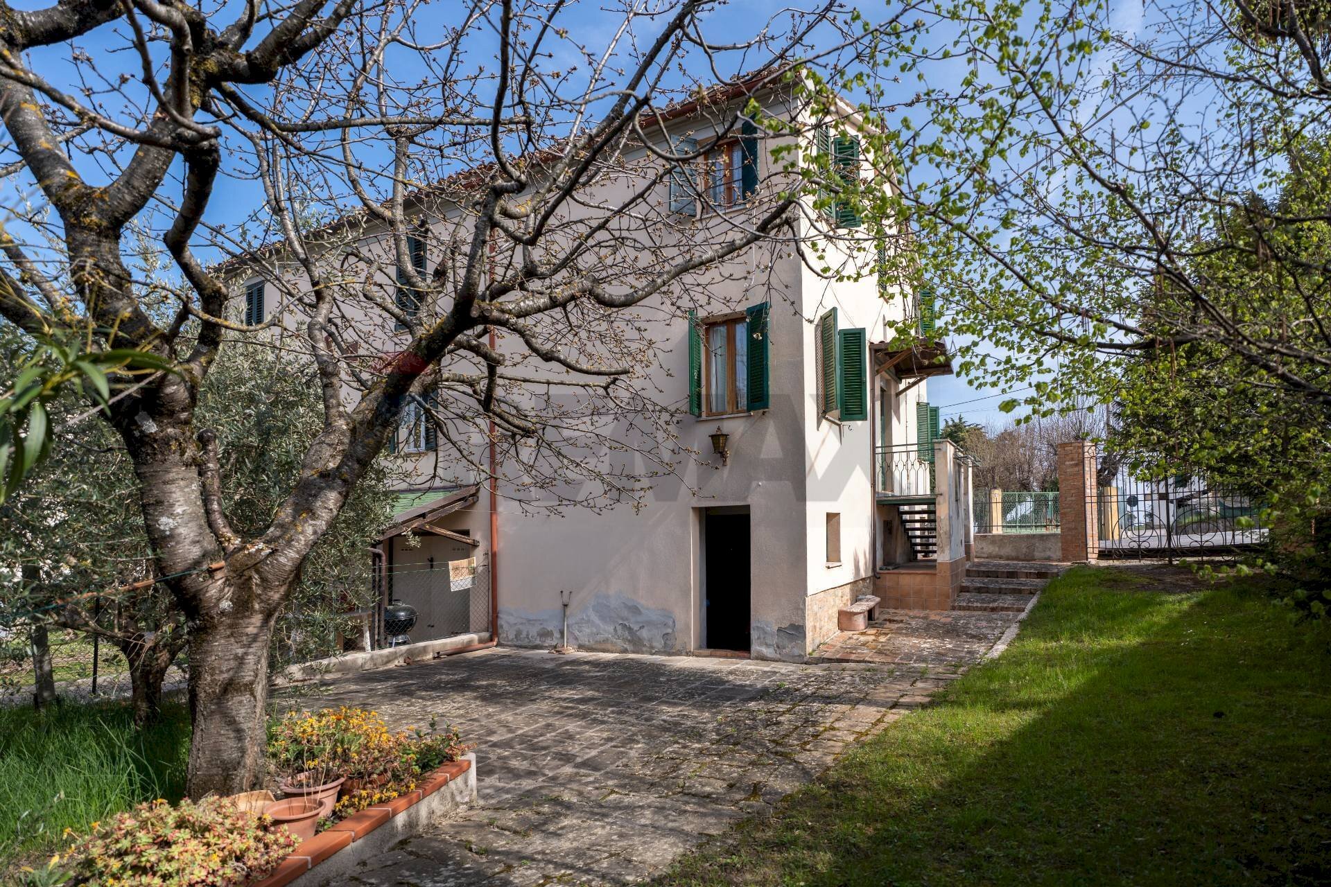 Casa all\'aperto - Casa semi indipendente Via Giacomo Matteotti
 
183, Cupramontana - foto 1