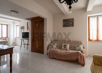 Soggiorno - Casa semi indipendente Via Giacomo Matteotti
 
183, Cupramontana - foto 3