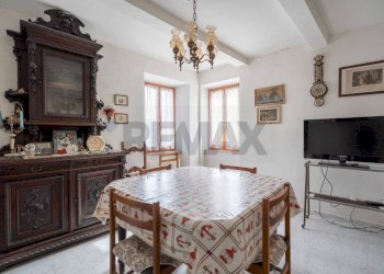 Sala da pranzo - Casa semi indipendente Via Giacomo Matteotti
 
183, Cupramontana - foto 7