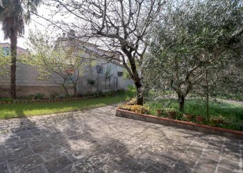 Giardino - Casa semi indipendente Via Giacomo Matteotti
 
183, Cupramontana - foto 30