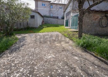 Giardino - Casa semi indipendente Via Giacomo Matteotti
 
183, Cupramontana - foto 33