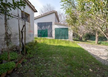 Giardino - Casa semi indipendente Via Giacomo Matteotti
 
183, Cupramontana - foto 34