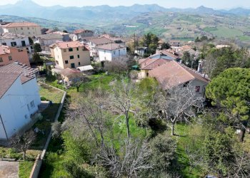 Vista delle montagne - Casa semi indipendente Via Giacomo Matteotti
 
183, Cupramontana - foto 49