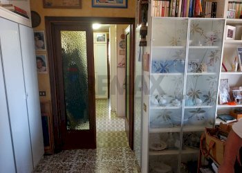 Camera / camera da letto - Four-room apartment VIA AMEDEO GIUSTINI
 
12, Castelnuovo di Porto - photo 14