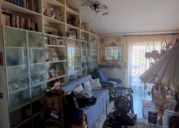 Dispensa di stoccaggio - Four-room apartment VIA AMEDEO GIUSTINI
 
12, Castelnuovo di Porto - photo 16