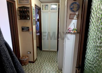 Hall / corridoio - Four-room apartment VIA AMEDEO GIUSTINI
 
12, Castelnuovo di Porto - photo 19