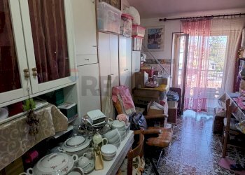 Sala da pranzo - Four-room apartment VIA AMEDEO GIUSTINI
 
12, Castelnuovo di Porto - photo 21