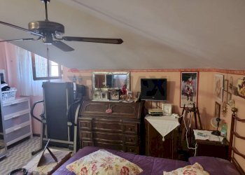 Camera / camera da letto - Four-room apartment VIA AMEDEO GIUSTINI
 
12, Castelnuovo di Porto - photo 26