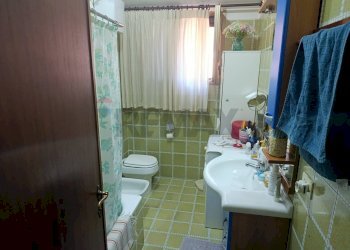 Bagno - Four-room apartment VIA AMEDEO GIUSTINI
 
12, Castelnuovo di Porto - photo 33