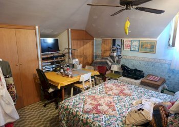 Camera / camera da letto - Four-room apartment VIA AMEDEO GIUSTINI
 
12, Castelnuovo di Porto - photo 34