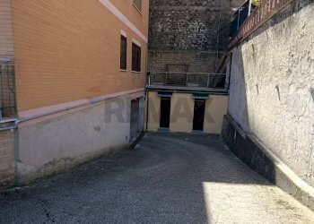 Terrazza - Four-room apartment VIA AMEDEO GIUSTINI
 
12, Castelnuovo di Porto - photo 41