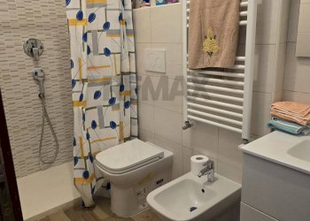 Bagno - Trilocale via dei pesci
 
6, Anzio - foto 8