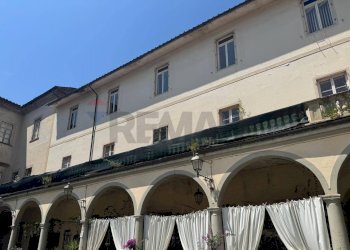 Edificio all\'aperto - Attico Pescia - foto 3