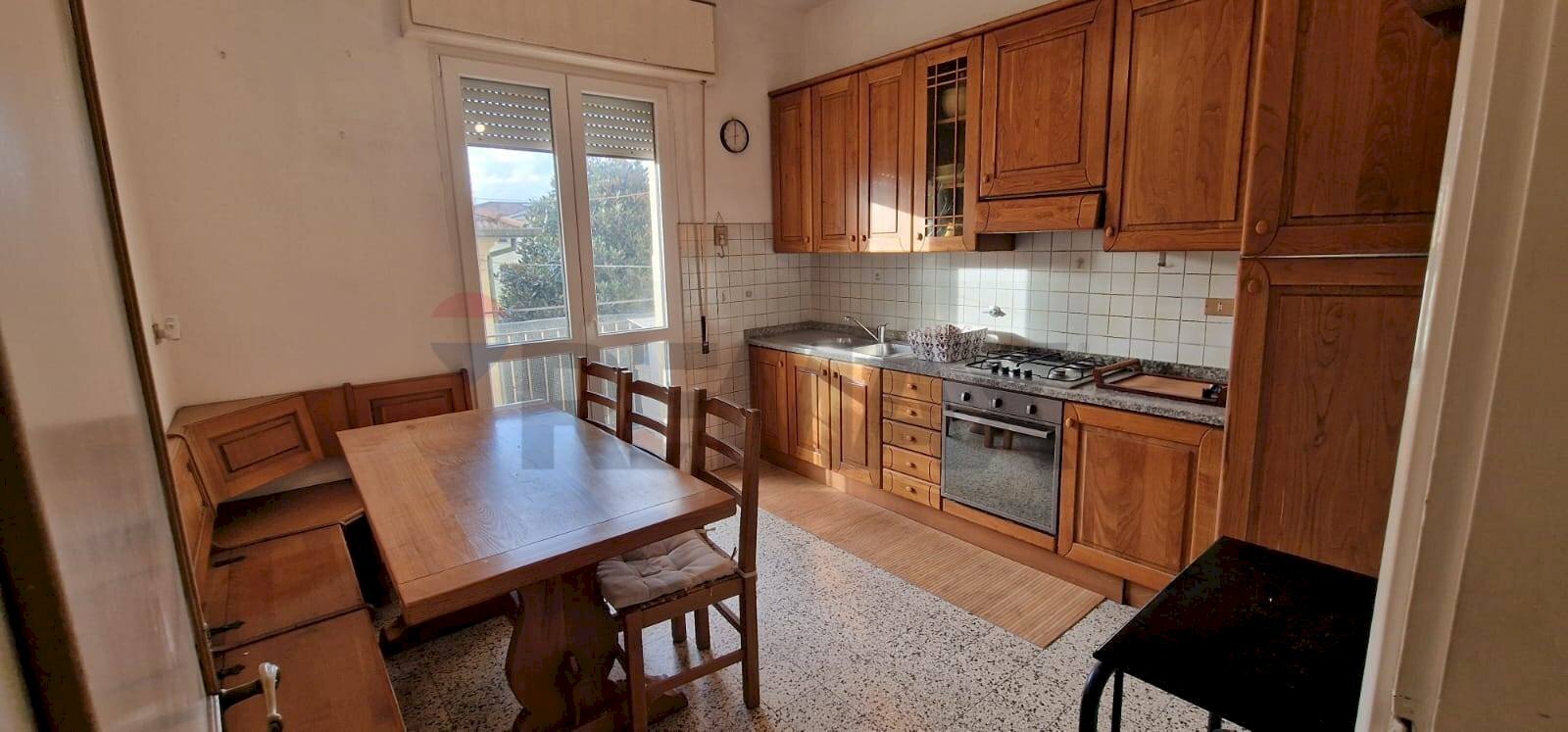 Cucina - Appartamento via mario ingrellini
 
452, Lucca - foto 3