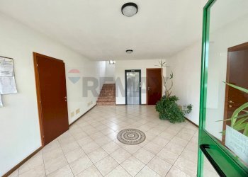 Ingresso condominiale - Appartamento VIA PRIMA LEGA CONTADINA
 
2/2, Suzzara - foto 4