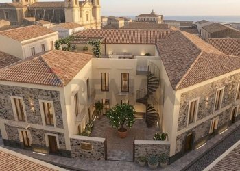 Casa all\'aperto - Casa indipendente Via Giuseppe Garibaldi
 
91, Calatabiano - foto 6