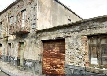 Edificio all\'aperto - Casa indipendente Via Giuseppe Garibaldi
 
91, Calatabiano - foto 12