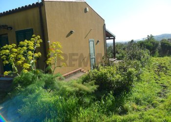 Casa all\'aperto - Villa Via Due Fontane
 
122, Caltanissetta - foto 2
