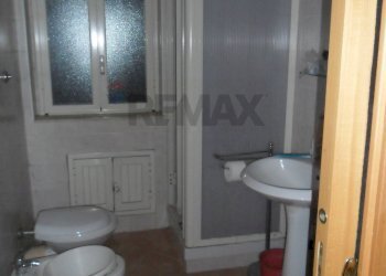 Bagno - Villa Via Due Fontane
 
122, Caltanissetta - foto 11