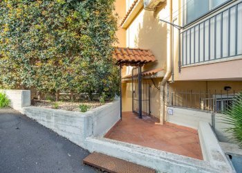 Casa all\'aperto - Appartamento Via Ignazio Urso
 
11, Aci Catena - foto 34