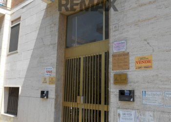 Edificio all\'aperto - Appartamento Via Cefalù
 
18, Lentini - foto 9