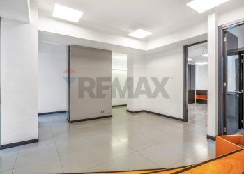 Stanza vuota - Office VIA DOMENICHINO
 
7, Milano - photo 10