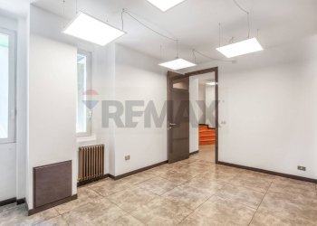 Stanza vuota - Office VIA DOMENICHINO
 
7, Milano - photo 13