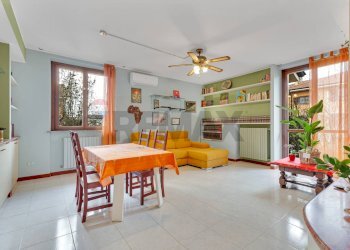 Soggiorno - Casa semi indipendente VIA ALDO MORO
 
1, Settala - foto 3