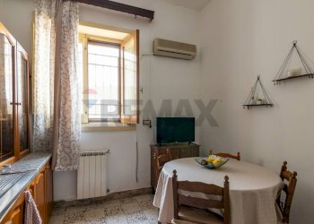 Sala da pranzo - Quadrilocale Via Pindaro
 
58, Siracusa - foto 26