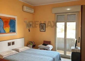 Camera / camera da letto - Appartamento Via Delle Mimose
 
2, Rosolini - foto 2