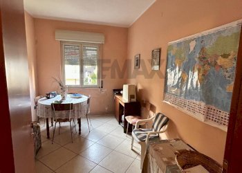 Sala da pranzo - Appartamento Via Delle Mimose
 
2, Rosolini - foto 9