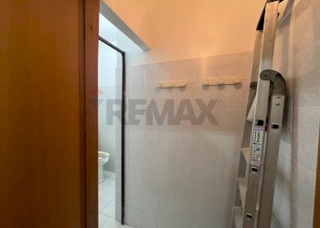 Bagno - Commercial Activity VIA ESCHILO
 
8, Siracusa - photo 4
