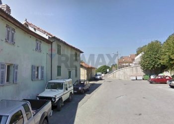 Edificio all\'aperto - Casa semi indipendente Via Mallarini, Mallare - foto 4