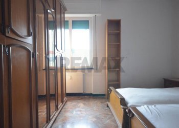 Camera / camera da letto - Four-room apartment Via Rusca
 
37, Savona - photo 19