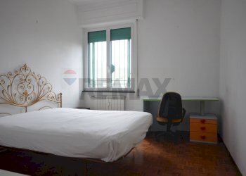 Camera / camera da letto - Four-room apartment Via Rusca
 
37, Savona - photo 29