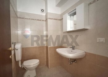 lavatoio - Villa a Schiera via Collettara, Scoppito - foto 6