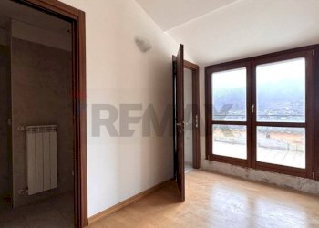 STENDITOIO CON LAVATOIO - Villa a Schiera via Collettara, Scoppito - foto 21