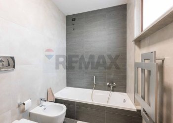 Bagno - Four-room apartment Curno - photo 17