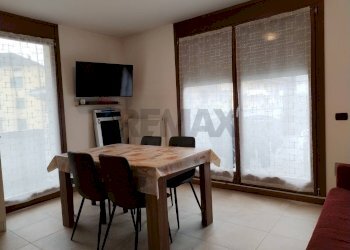 Sala da pranzo - Quadrilocale Via Montelungo
 
12, Feltre - foto 3