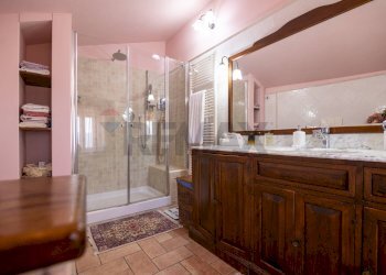 Bagno - Casa semi indipendente Frazione San Giovanni
 
13, Fabriano - foto 13